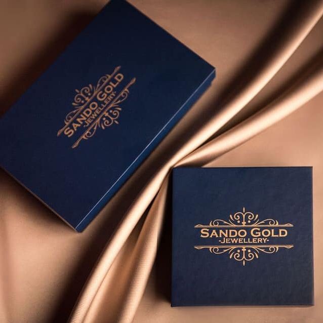 სანდო გოლდი ბიჟუტერიის ყუთი "Stagi Group" & "Sando Gold" Blue Jewelry Gift Box. "სტაგი ჯგუფი"-ის "Sando Gold "-ს სამკაულების ლურჯი სასაჩუქრე ყუთი